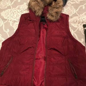 Maurices Size 2 Plus Maroon Puffer Vest